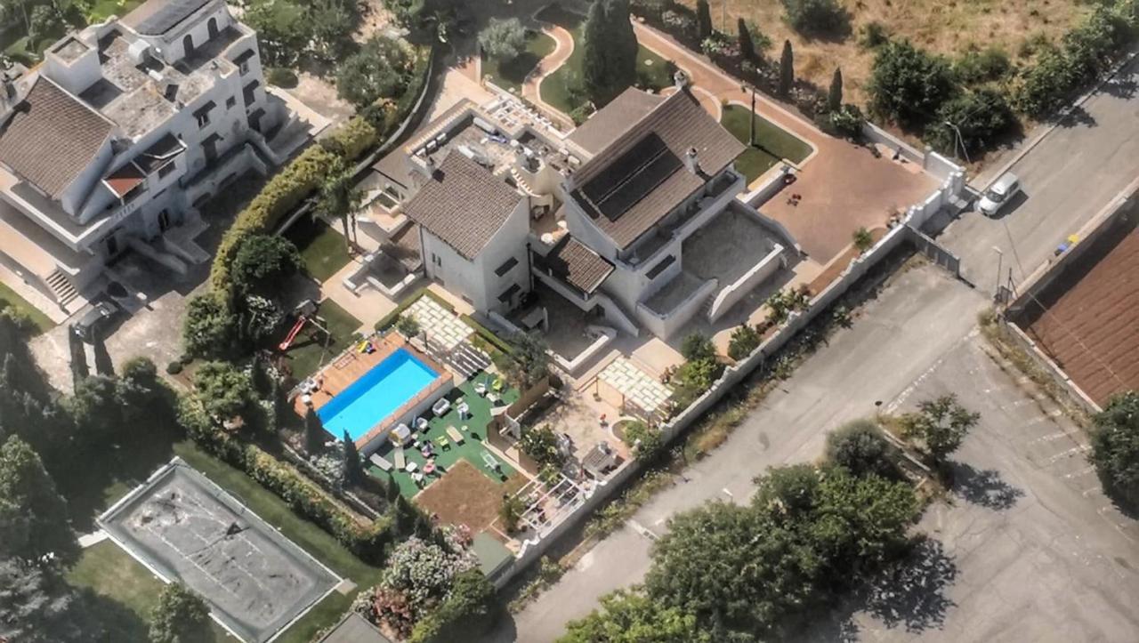 Apartament Casa Torre Di Specchio Con Piscina Bari Zewnętrze zdjęcie